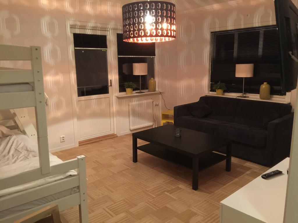 Gaevle Pendlarlaegenheter Apartamento Exterior foto